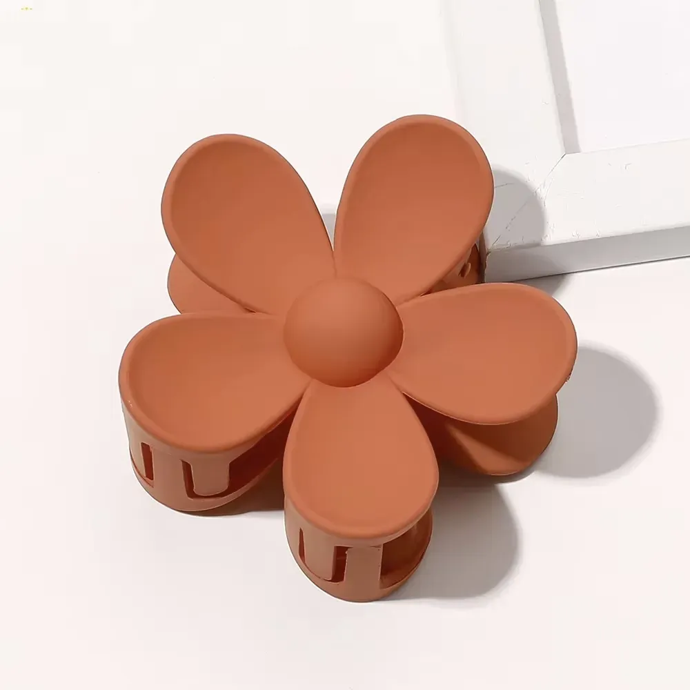 Τerracotta Daisy Hair Claw